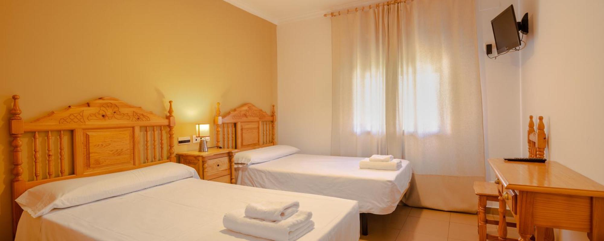 Hostal Valdepenas By Bossh Hotels Buitenkant foto